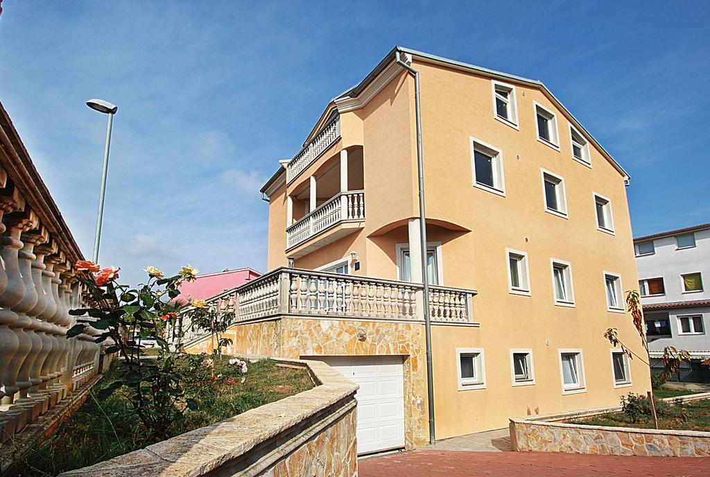 Apartment Vukadin PUY 외부 사진