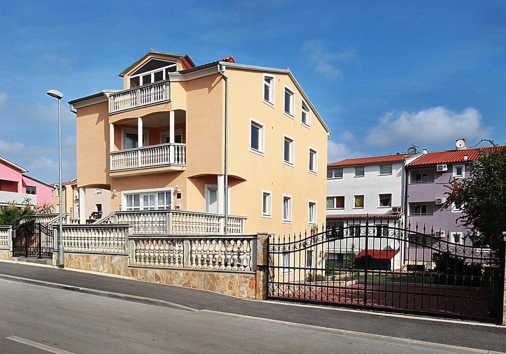 Apartment Vukadin PUY 외부 사진